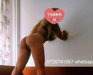 Tânăra seducătoare La Tine sau la Mine 