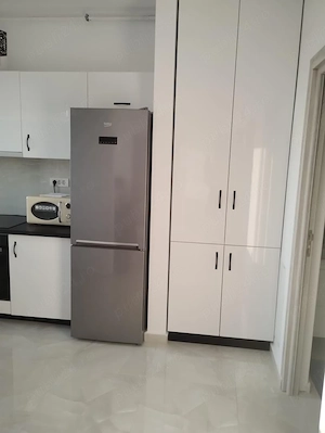 Dau în chirie apartament în cartierul Westfield  - imagine 4