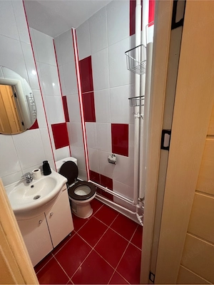 inchiriez apartament  - imagine 4