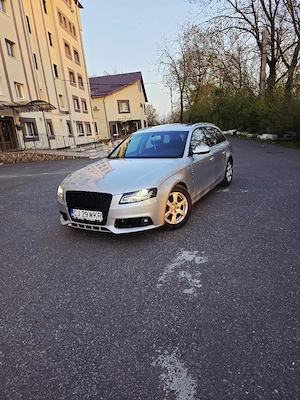 Vând Audi A4B8 din 2010 2.0 - imagine 5