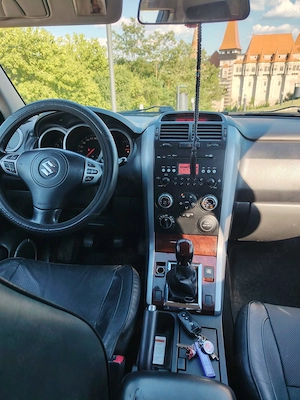 Suzuki Grand Vitara  - imagine 9