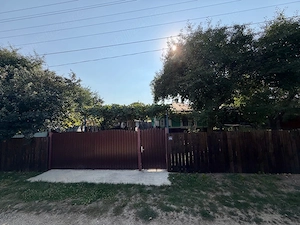 Casa plus teren Filipesti (20 km pana in Bacau )