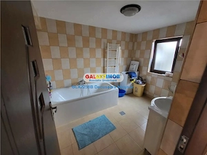 Casa, Str. Rachitei , 4 dormitoare si 1 living, 700 euro - imagine 4