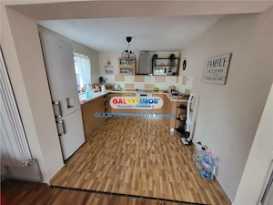 Casa, Str. Rachitei , 4 dormitoare si 1 living, 700 euro - imagine 15