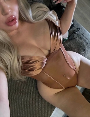 Blonda ta 