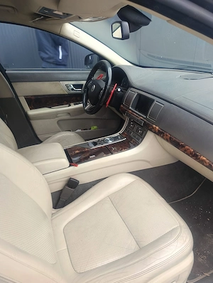 Schimb Jaguar xf30d S  - imagine 3