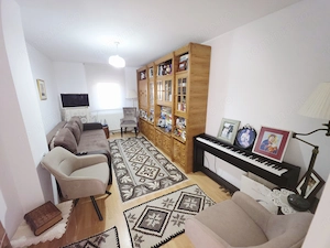 Casă / Vilă cu 3 camere de vânzare - imagine 4