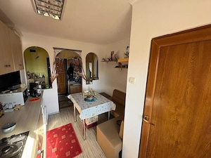 BRASADAS vinde ap 2 cam etaj 4/4 in Carpați 2. - imagine 3