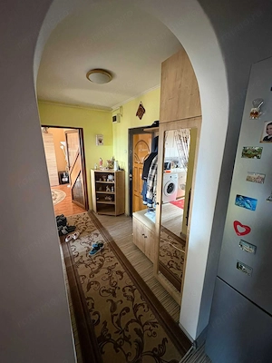 BRASADAS vinde ap 2 cam etaj 4/4 in Carpați 2. - imagine 4