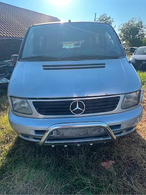 Mercedes Vito  - imagine 4