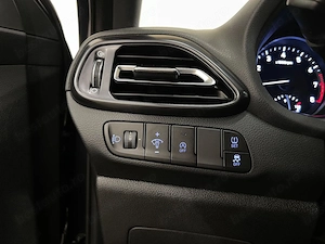 Hyundai i30 - imagine 19