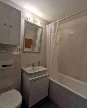 CHIRIE etaj 2 langa Piata Victoriei apartament cu 2 camere