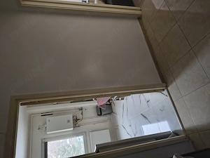 Închiriez apartament cu 2 camere, la parter in Brașov, str. Neptun Nr 21.  - imagine 3