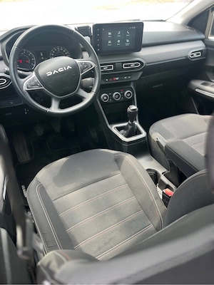 dacia jogger 2023,1000tce,120cai,extrem,22000km - imagine 8