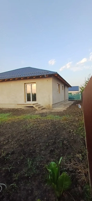 Casa tip duplex pe parter.  - imagine 2