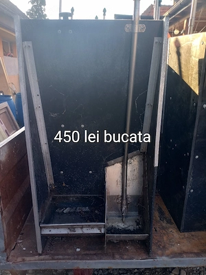 hranitori pentru porci 