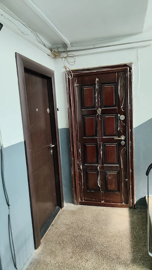 Apartament 2 camere 56 mp Orsova Mehedinti str Portile de Fier 1 central de renovat - imagine 20