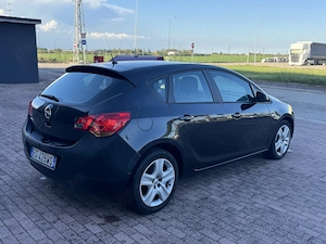 Opel astra Diesel 1.3 CDTI - imagine 3