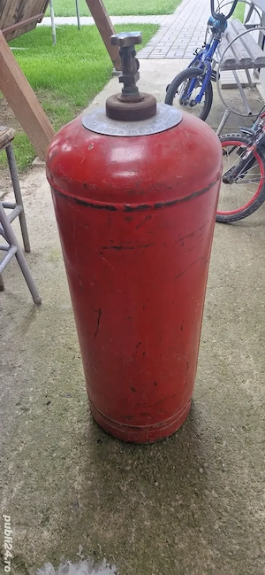 Vând 4 butelii de 50 litri