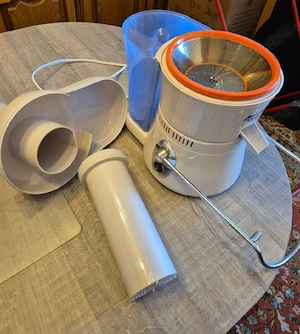 Masa living extensibila impecabila 