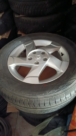 Jante Duster, Nissan 5x114,3 16 anvelope 215 65 16,dot 2022 