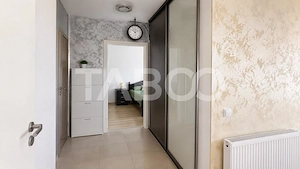 Apartament spatios 64 mp cu 3 camere si balcon 6 mp Avangarden - imagine 5