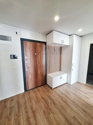 Închierez apartament 2 camere, zona Tomis Nord - imagine 2