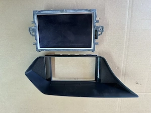 Ecran Mercedes negru sau defect? Reparatie ecran LCD 5.8 inch COMAND