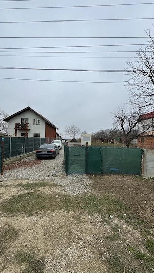 De vânzare teren intravilan