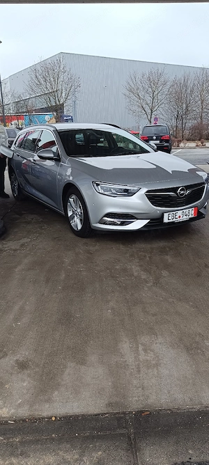 vând Opel insignia B 