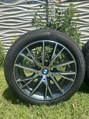 Jante aliaj BMW 17” cu anvelope de iarna Pirelli - imagine 5
