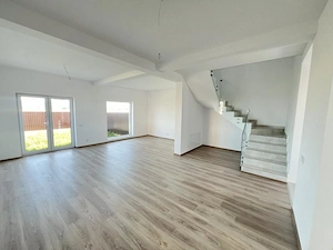 Casa - Duplex - 4 camere - 115mp - Curte 300mp - Utilitati - Sanpetru