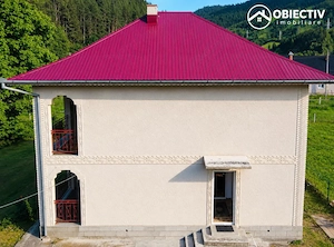 VILǍ cu teren 2674 mp POIANA TEIULUI, județul Neamț - imagine 12