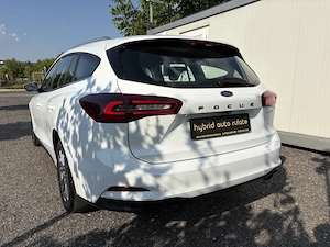 Ford Focus 1.0 MHEV 125 CP    Titanium - imagine 2