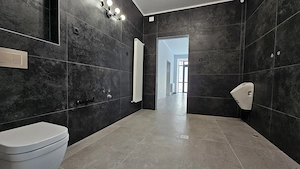 Proprietar , închiriez Spațiu de Birouri , Unirii -Budapesta, stradal , parcare - imagine 9