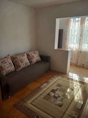Proprietar, zona Aradului, 2 camere decomandat, 51 mp utili plus 7 mp balcon, centrala proprie, usca - imagine 3