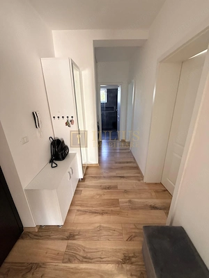 2 camere| grădină mare| 2 locuri de parcare | 2 balcoane| Dumbravita - imagine 19