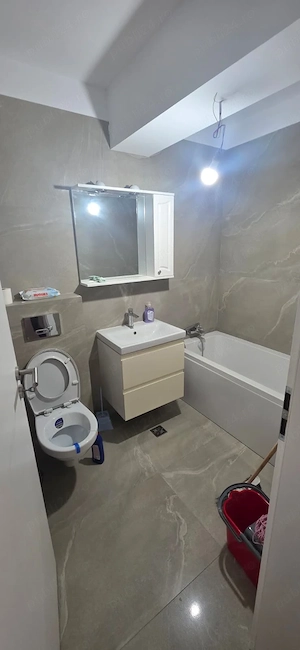 Apartament 2 camere, decomandat,utilat și mobilat - imagine 2