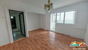 Apartament 3 camere decomandat de vânzare   Micro 19 