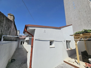 Proprietate premium pentru birouri   sediu firmă   2 corpuri, curte, parcare - imagine 3