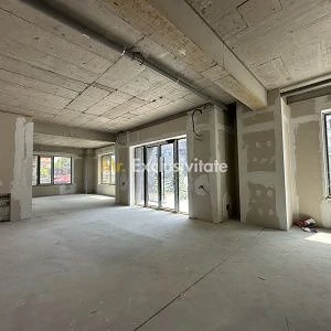 Spațiu comercial ultracentral - prima inchiriere - imagine 4