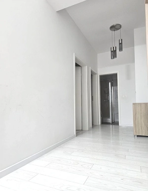 Vând apartament 3 camere  - imagine 4