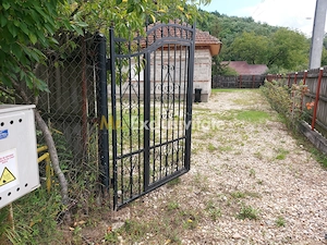 Casa de terminat in Bascov-Valea Ursului, Strada Salcamilor - imagine 7