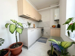 Vând apartament 3 camere  - imagine 5