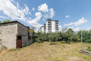 Casa cu teren - Prundu-Ideala pentru locuit sau dezvoltare imobiliara - imagine 4