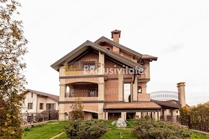 Vila impunătoare in stil italian - Ștefănești, Argeș - imagine 2