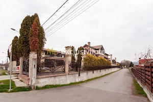 Vila impunătoare in stil italian - Ștefănești, Argeș - imagine 8