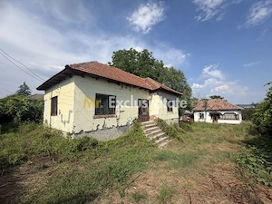 Casă bătrânească + teren 1.032 mp, Purcăreni, Argeș - imagine 2
