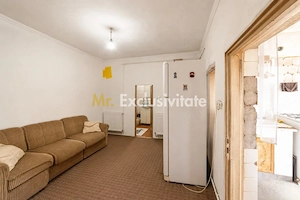 Casa cu potential/ zona Sf Vineri/ 126 mp teren/ Regim urbanistic avantajos - imagine 11