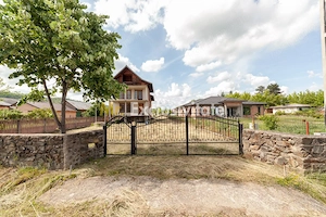Casa +teren 1093 mp Domnesti-Arges cu o panorama superba!